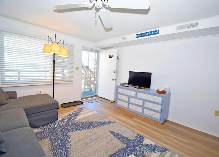 Old Wharf 15 Apartment